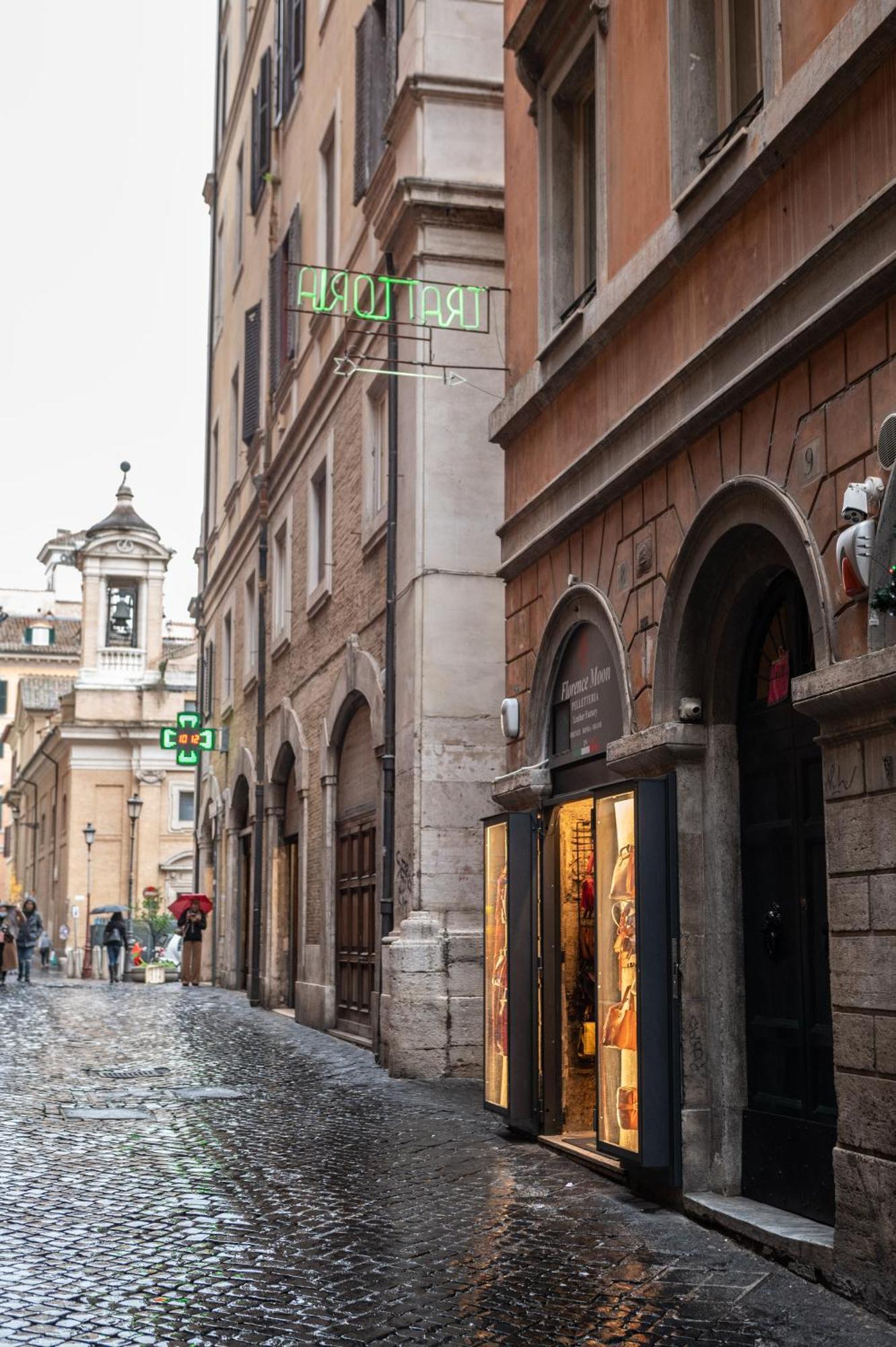 Pantheon Charming Accommodation Рим Екстериор снимка